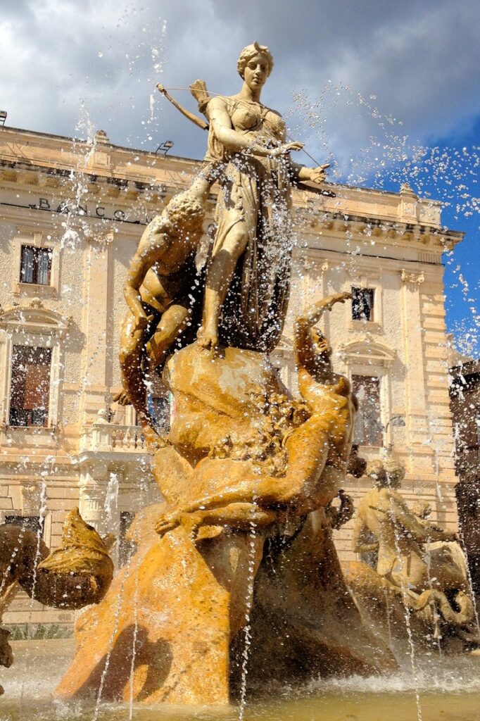 The Fontana di Diana in full flow on Piazza Archimede, Ortigia, Syracuse